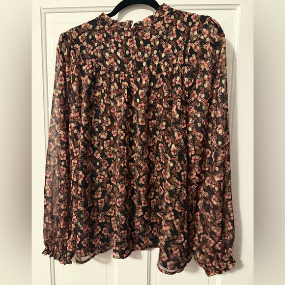 LOFT Print Shimmering Floral Blouse - Picture 5 of 7